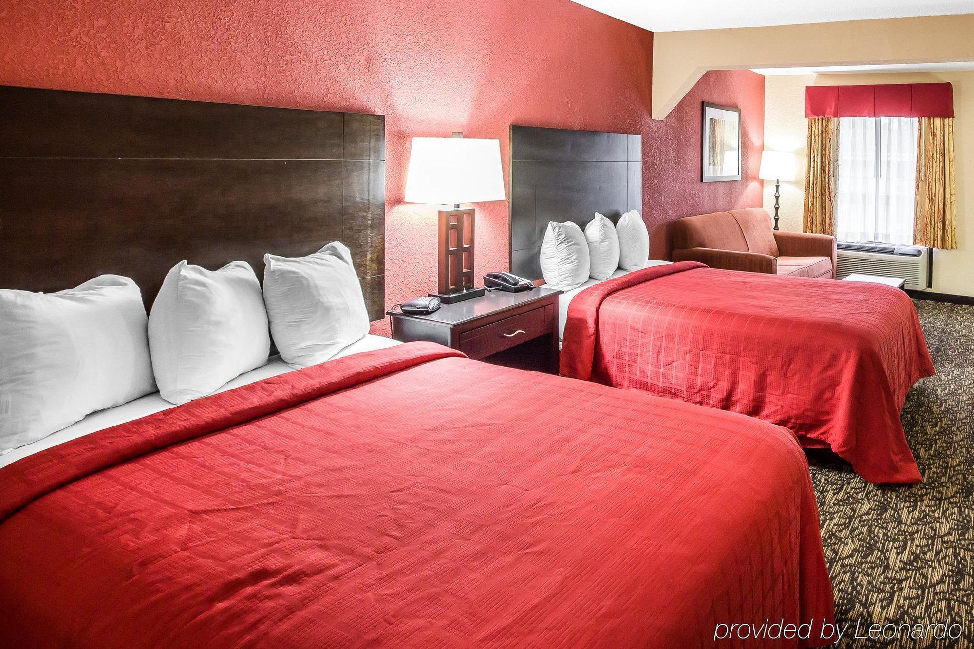 Knights Inn & Suites กริฟฟิน ภายนอก รูปภาพ