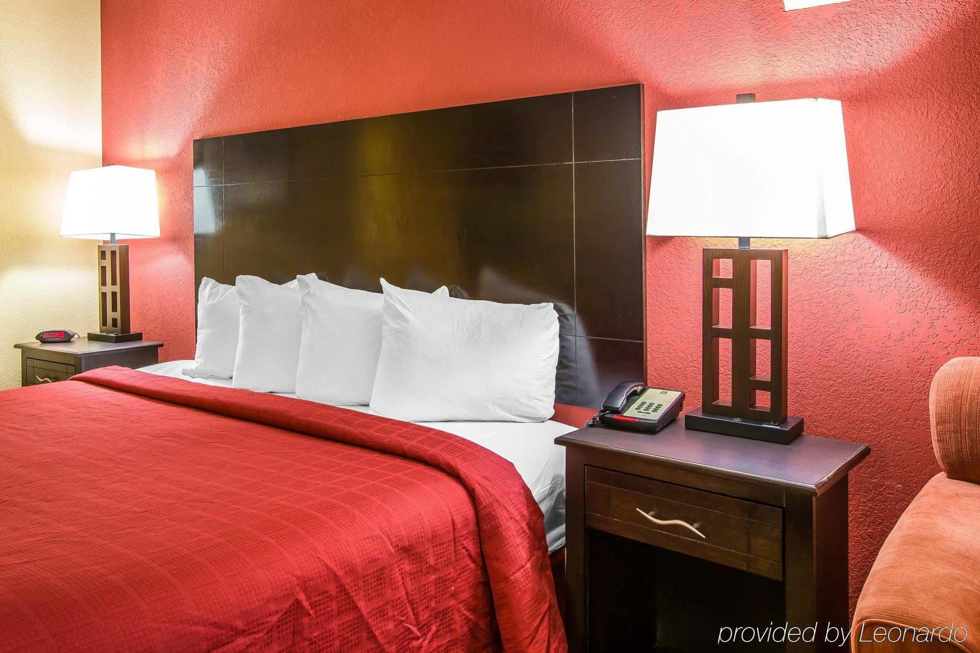 Knights Inn & Suites กริฟฟิน ภายนอก รูปภาพ