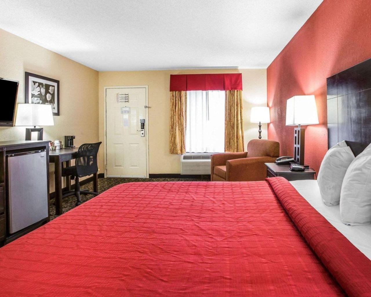 Knights Inn & Suites กริฟฟิน ภายนอก รูปภาพ